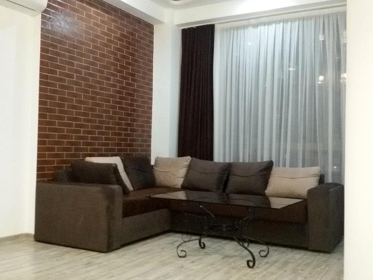 דירות Georgia, Apartament In Batumi Sh.Khimshiashvili N 1 מראה חיצוני תמונה