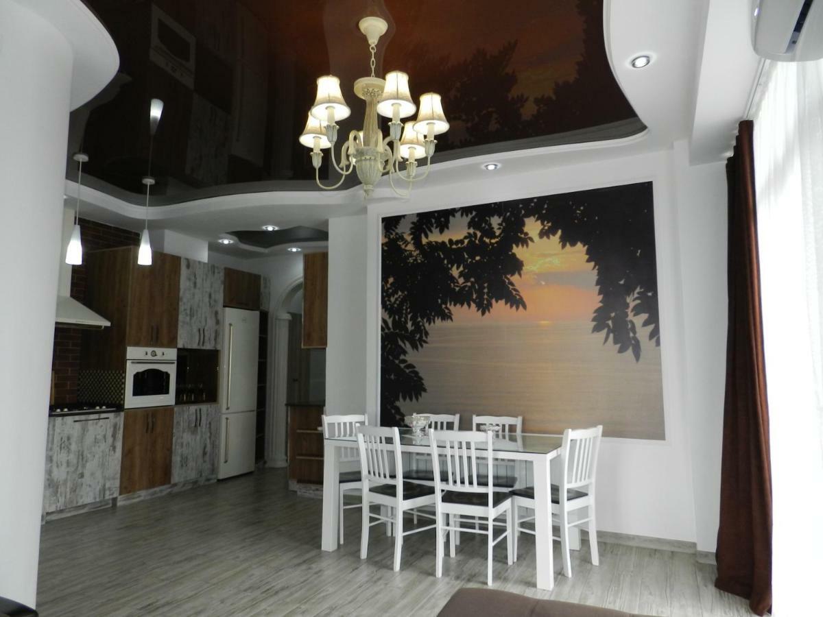 דירות Georgia, Apartament In Batumi Sh.Khimshiashvili N 1 מראה חיצוני תמונה